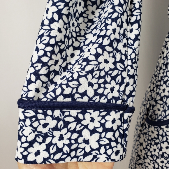 NWOT- Monteau Floral Shirt Dress with 3/4 Sleeve - Picture 6 of 9